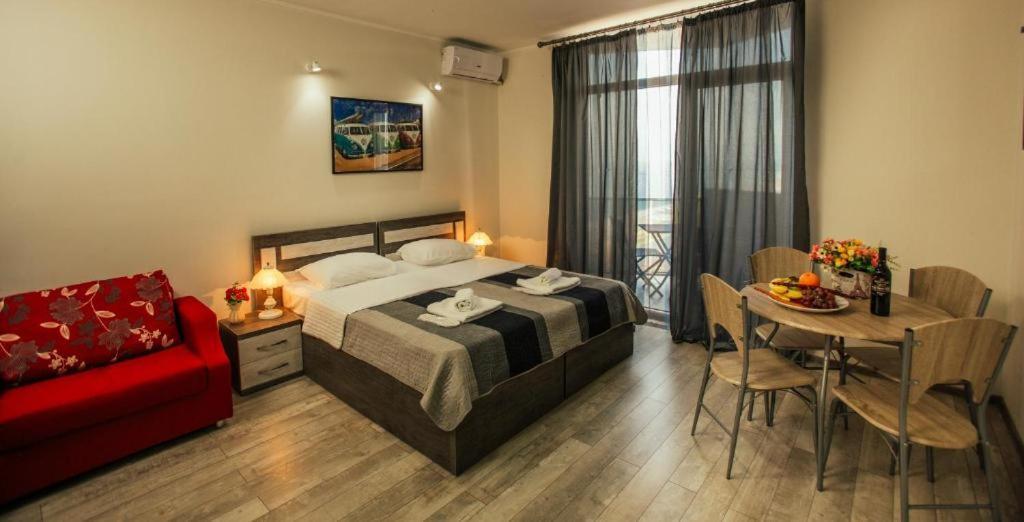 Luxury Apartments Batumi Exterior photo