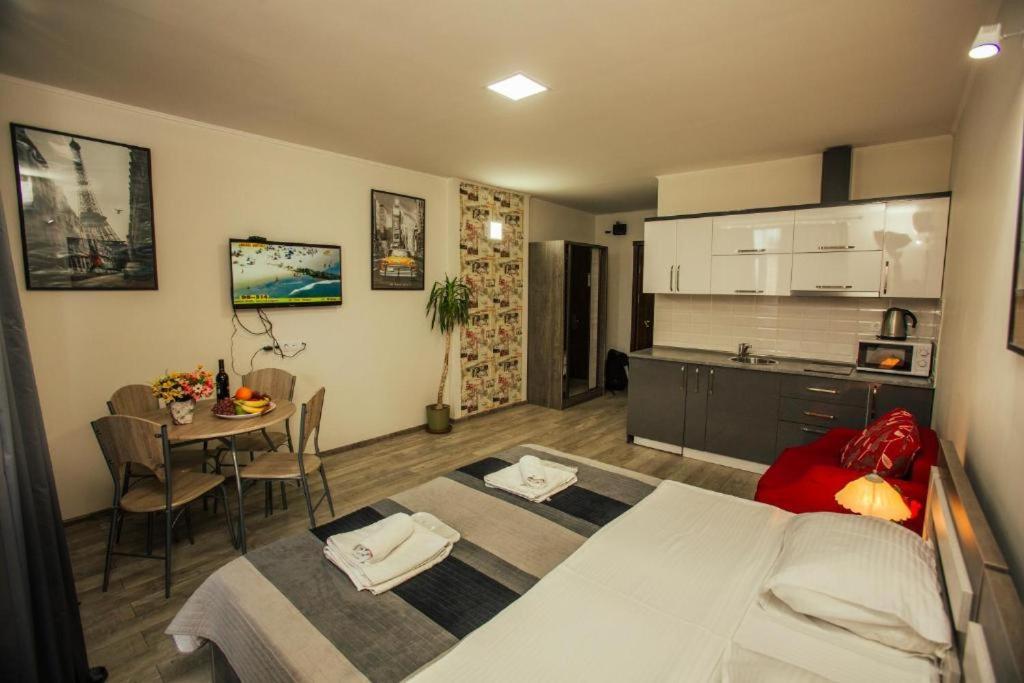 Luxury Apartments Batumi Exterior photo