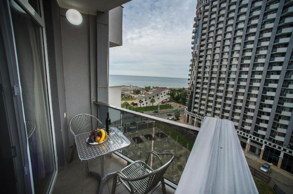 Luxury Apartments Batumi Exterior photo