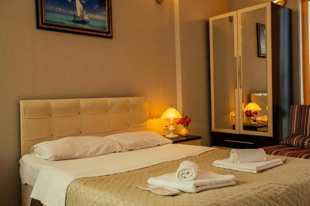 Luxury Apartments Batumi Exterior photo
